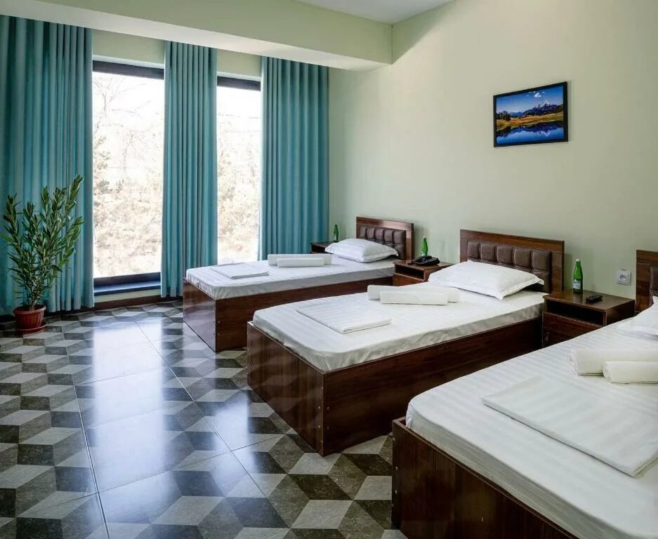 Бронирование отелей ташкент. Manifa hotel ташкент. guesto hostel ташкент. unique hotel ташкент. oq uy toshkent.