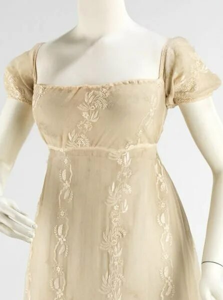 туники для беременных вязаные спицами. туника спицами. джемпер ампир. свадебное платье ампир до колен. джемпер ампир.