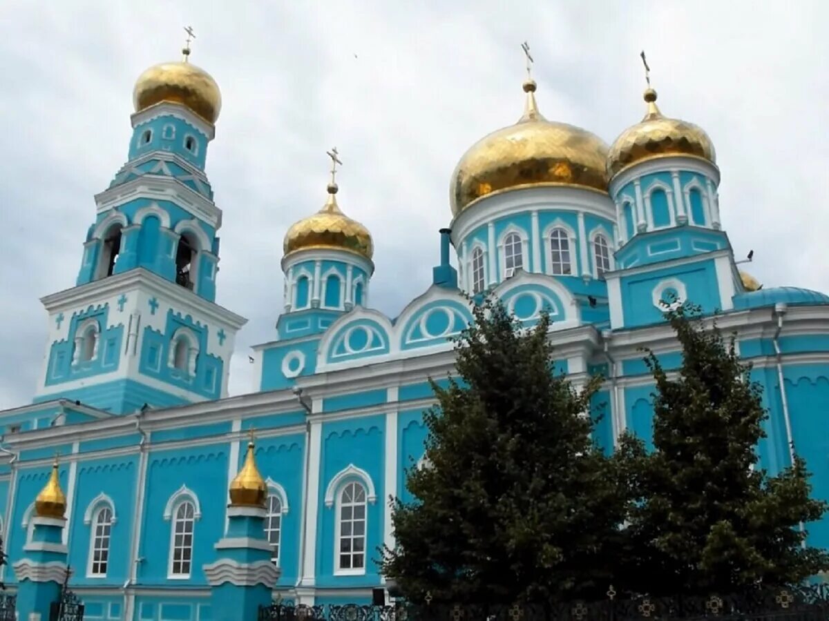 Сызрань собор Казанской Божьей матери. Сызранский кафедральный собор. Сызранский кафедральный Казанский собор. Собор Казанской иконы Божией матери в Сызрани Сызрань