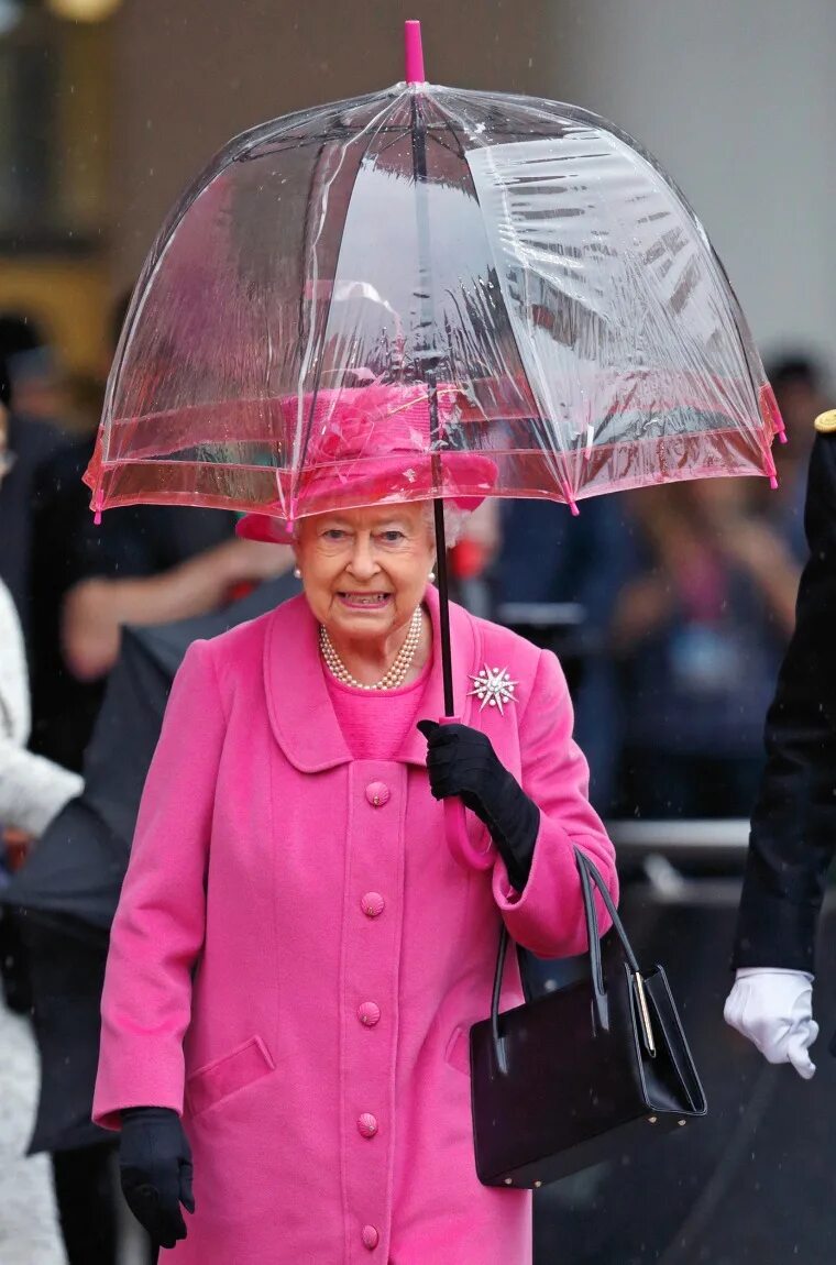 The queen s people. The queen s people. Queen uk. Queen uk. Элизабет вторая.