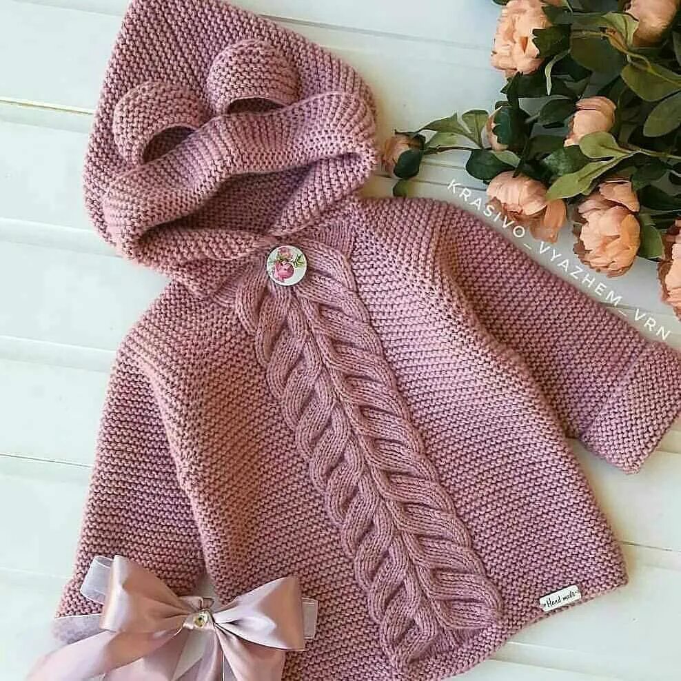 Вязаная одежда для детей. Вязаные вещи на девочку 4 года. Вещи спицами для девочки. Вещи спицами для девочки. Вязаные детские вещи спицами на 4 года.