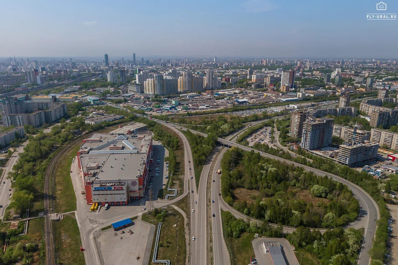 Вакансии екатеринбург октябрьский район. Микрорайон Сибирский Екатеринбург. Парковый микрорайон Екатеринбург. Микрорайон ЖБИ Екатеринбург. Гринвич с птичьего полета Екатеринбург.