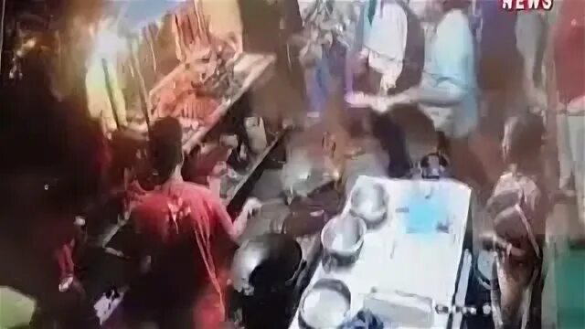Упал лицом в кипящее масло видео. Упал лицом в кипящее масло видео