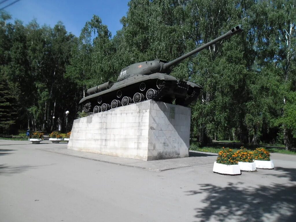 ротонда новомосковск тульской области. город новомосковск статуя. новомосковска тульской области. новомосковск (россия) тула. памятник скорбящей матери новомосковск.