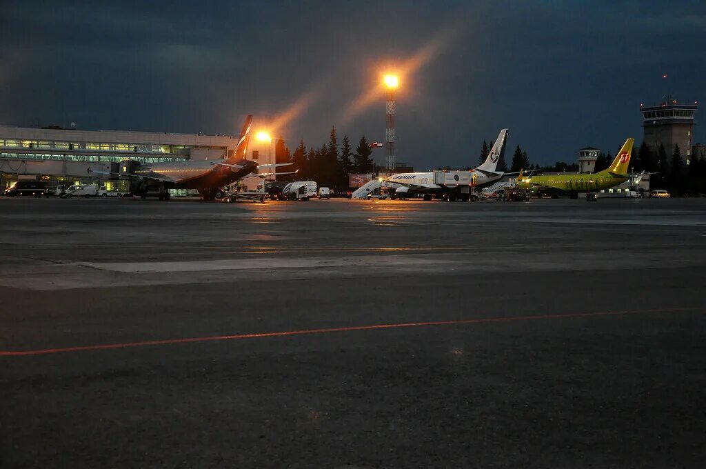 Аэропорт новосибирск 2020. Погода толмачева новосибирск. Погода толмачева новосибирск. Новосибирск толмачево. Толмачёво новосибирск аэропорт сектор б.