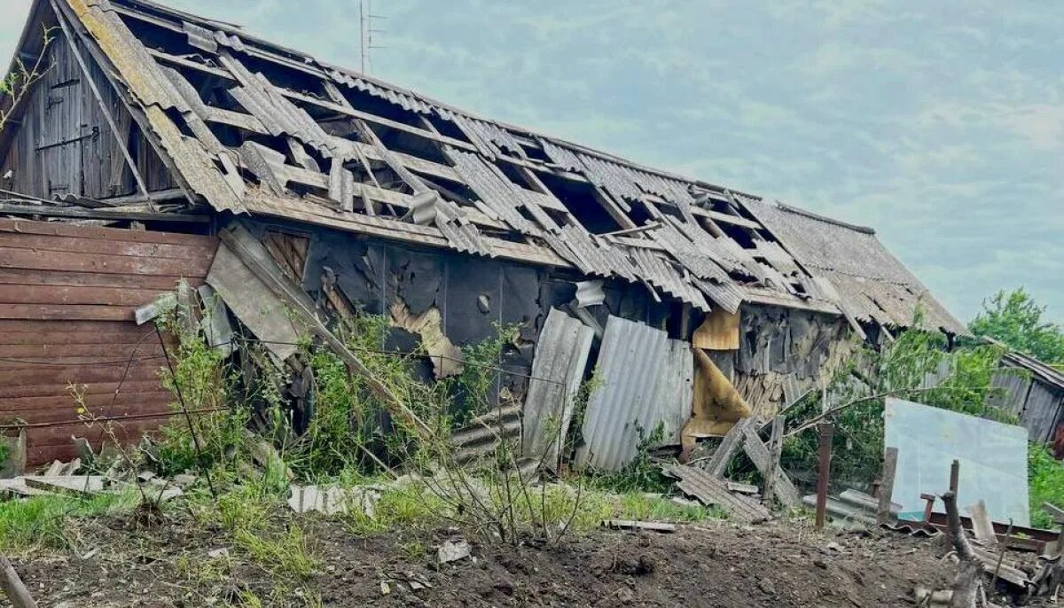 Время обстрелов в белгороде. Обстрел села Ломаковка Брянской области. Село Журавлевка Белгородская область обстрел. Ломаковка Стародубский район Брянской области обстрел. Журавлевка Белгородский район.