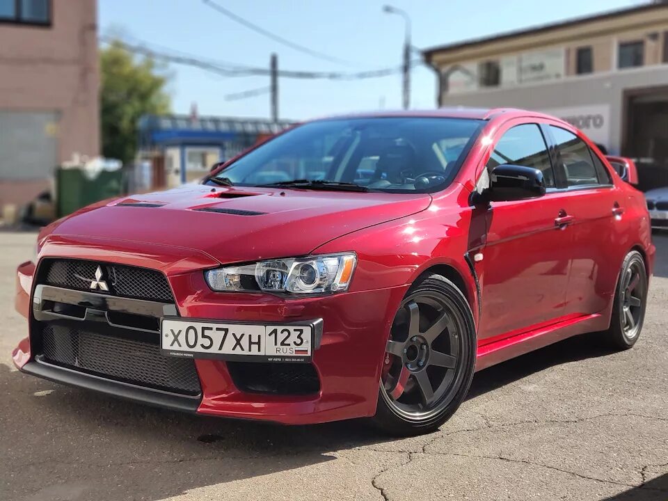 Lancer x 10. Лансер эвик 10. Лансер 10 Эволюшн. Митсубиси Лансер 10. Mitsubishi Lancer Evolution 10 stock.