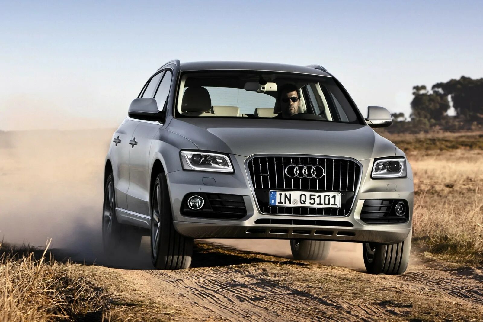 Купить q 5. Audi q5 2015. Audi q5 2012. Audi q5 i (8r) 2012. Audi q5 II.