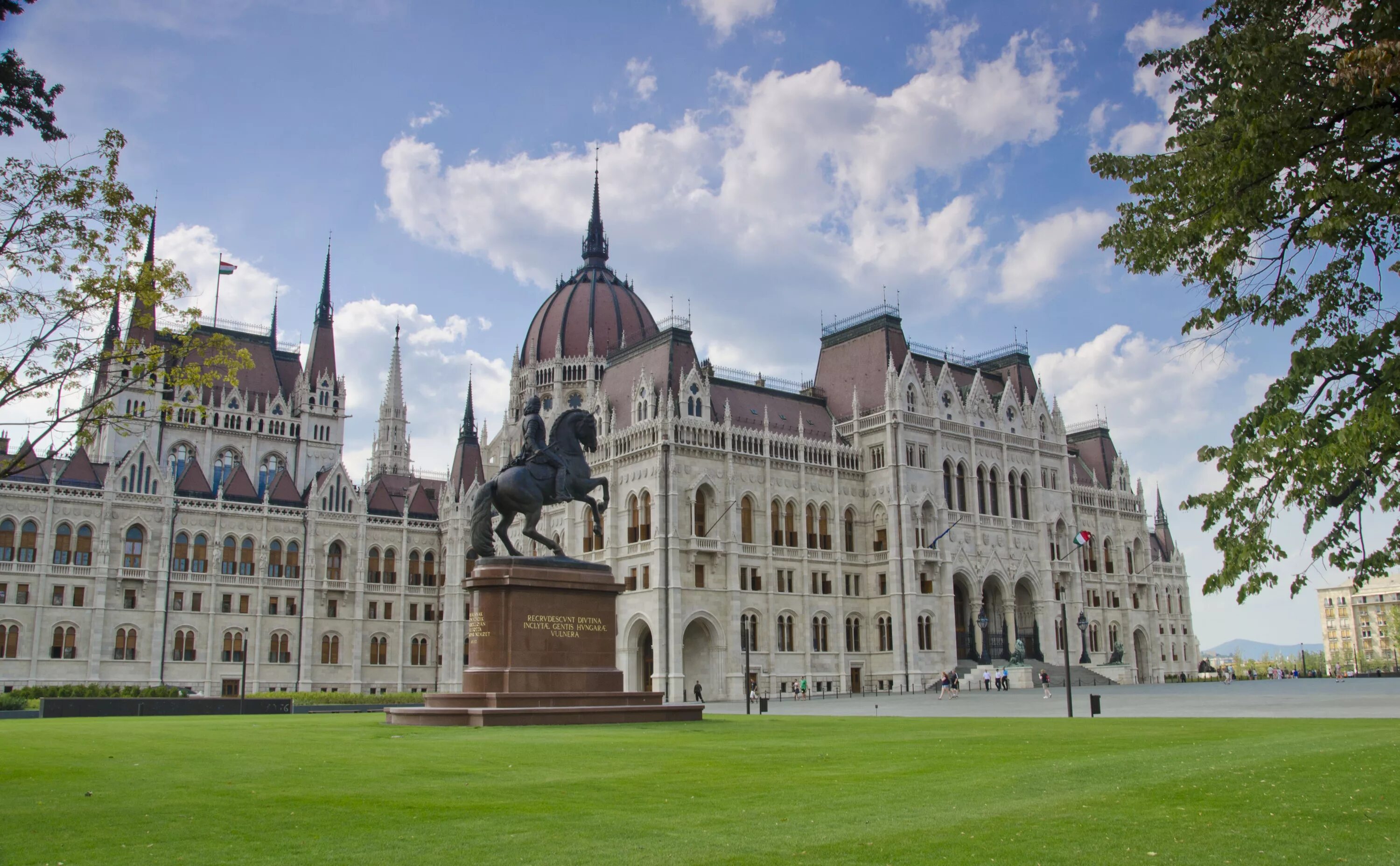 Budapest university
