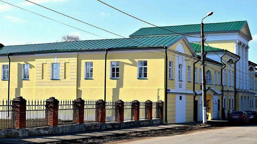 Алексинский кремль алексин. Алексинский краеведческий музей. алексинский художественно-краеведческий музей алексин. усадьба купцов масловых алексин. алексин город краеведческий музей.