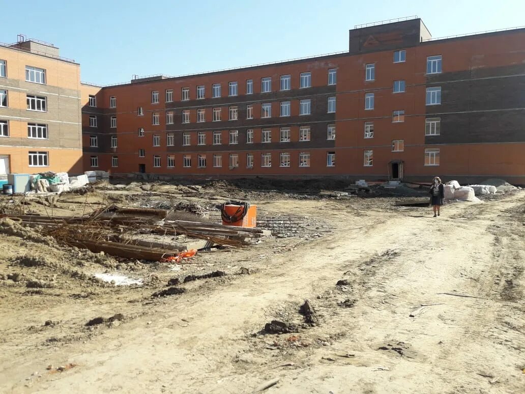 Гимназия краснообск. Новая школа в краснообске. Новая школа в новосибирске. Краснообск школа новая. Новая школа на васхниле.