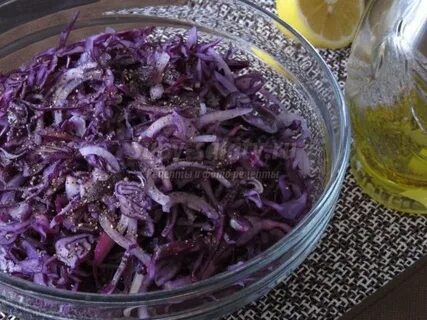 Салат из краснокочанной капусты с чесноком