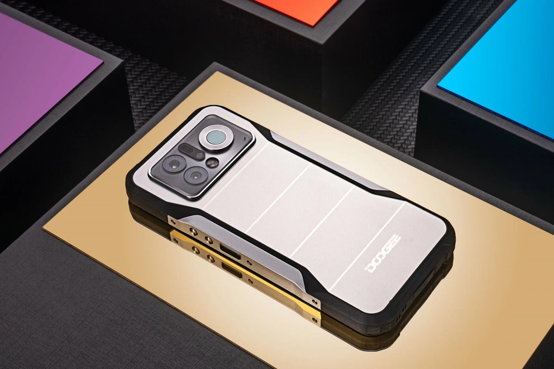 Doogee v20s. Doogee v20 pro. тепловизионная матрица s bca9. тепловизионная матрица bca9. садится экран на смартфоне.