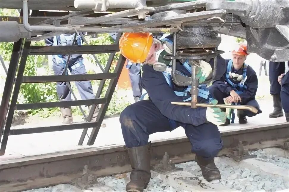 Работа промывальщиков-пропарщиков. Промывальщик-пропарщик цистерн вакансии. Промывочно-пропарочная станция комбинатская омск. Промывальщик-пропарщик цистерн. Промывочно-пропарочная станция татьянка.