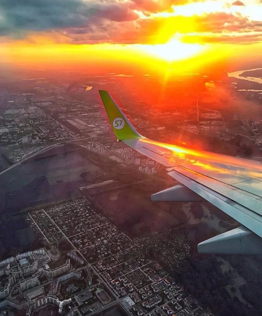 Вид из самолета. Красивый вид из самолета. Вид с окна самолета. Новосибирск вид из самолета. Хочу лечу новосибирск