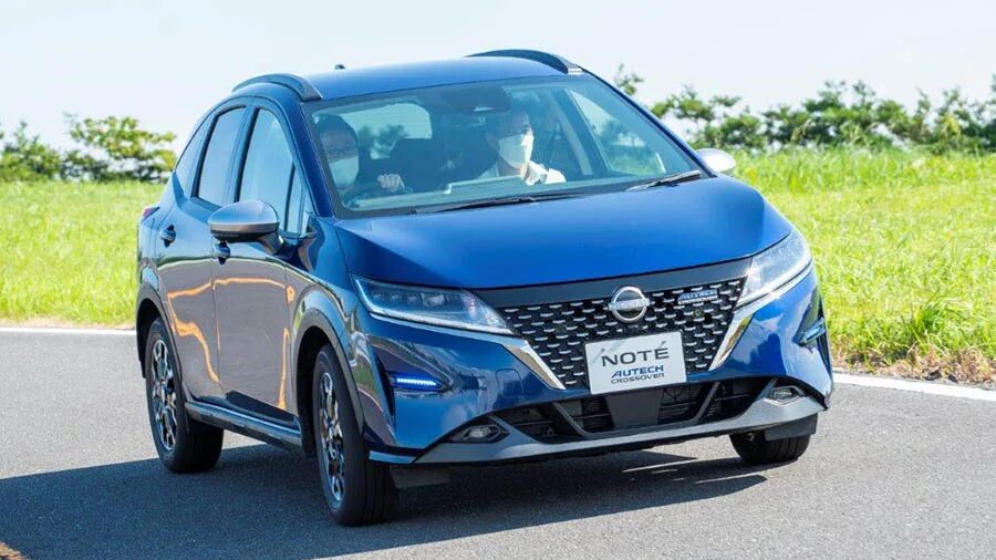 Ниссан ноут 2020 года. Nissan Note autech Crossover. Nissan Note e-Power 2022. Nissan Note Crossover 2021. Nissan Note e Power autech Crossover.