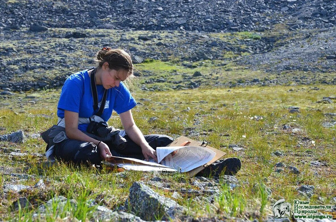 ученые на природе. ученый природы. научный туризм. экологические исследования. ученый природы.