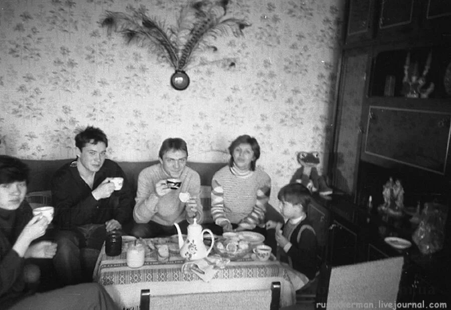 квартиры 1987 года. советский интерьер. город припять в 1990 году. квартира 1987. быт 70-х годов.