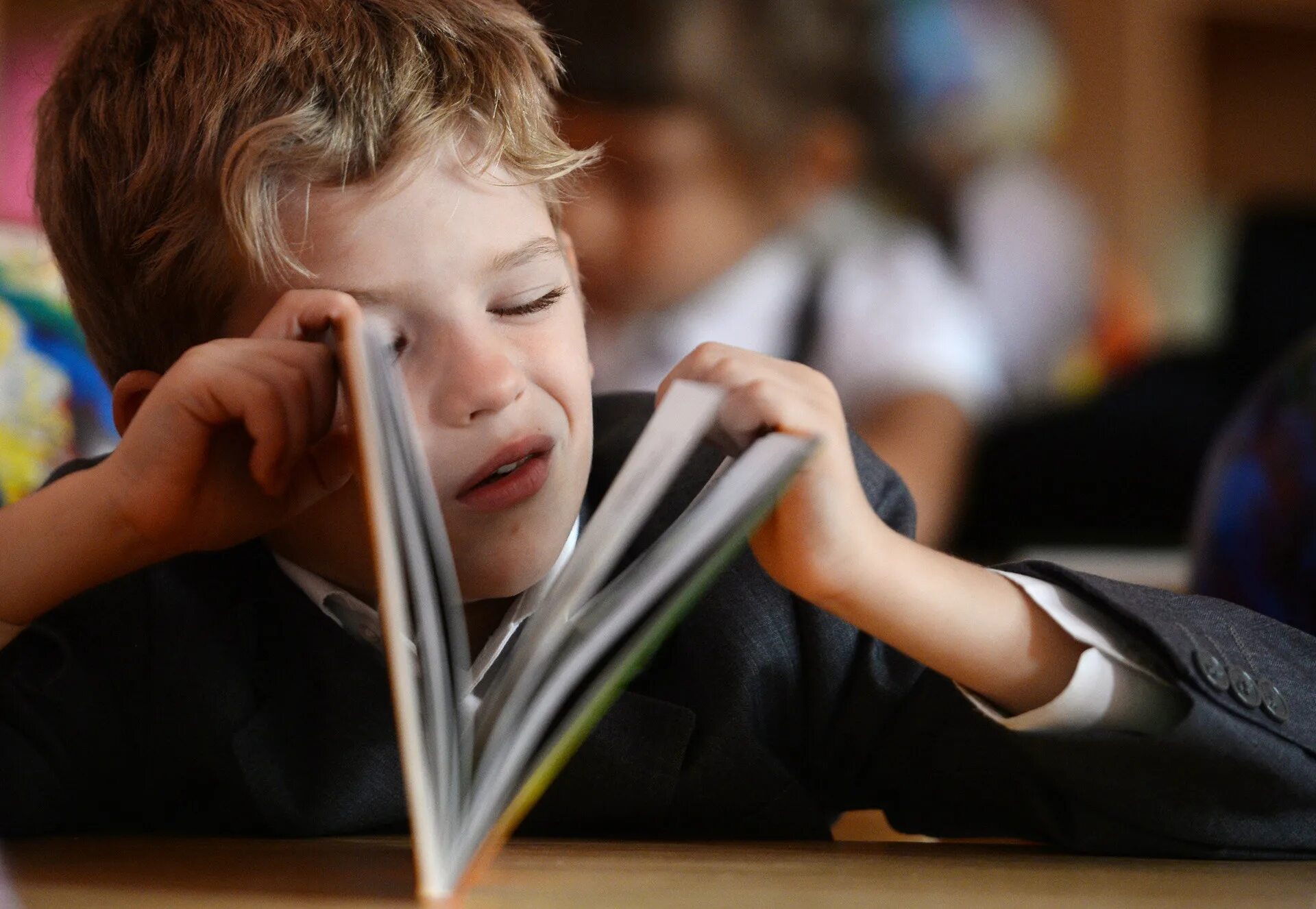 Внимание дети. Причины рассеянности у детей. Дети с зпр в школе. Школьники инофоны. Младшие школьники.