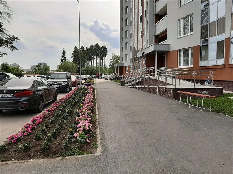 Ул республиканская 5. Республиканская 5 екатеринбург. улица республиканская екатеринбург. жк соловьи екатеринбург.
