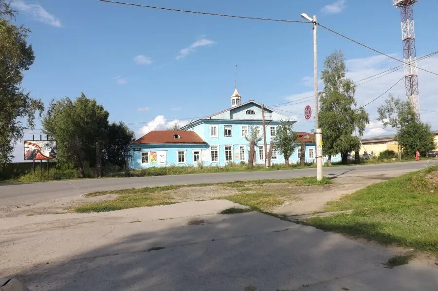 Центр каргасок. Каргасок храм. каргасок томская область. каргасок здание дк. каргасок вокзал.