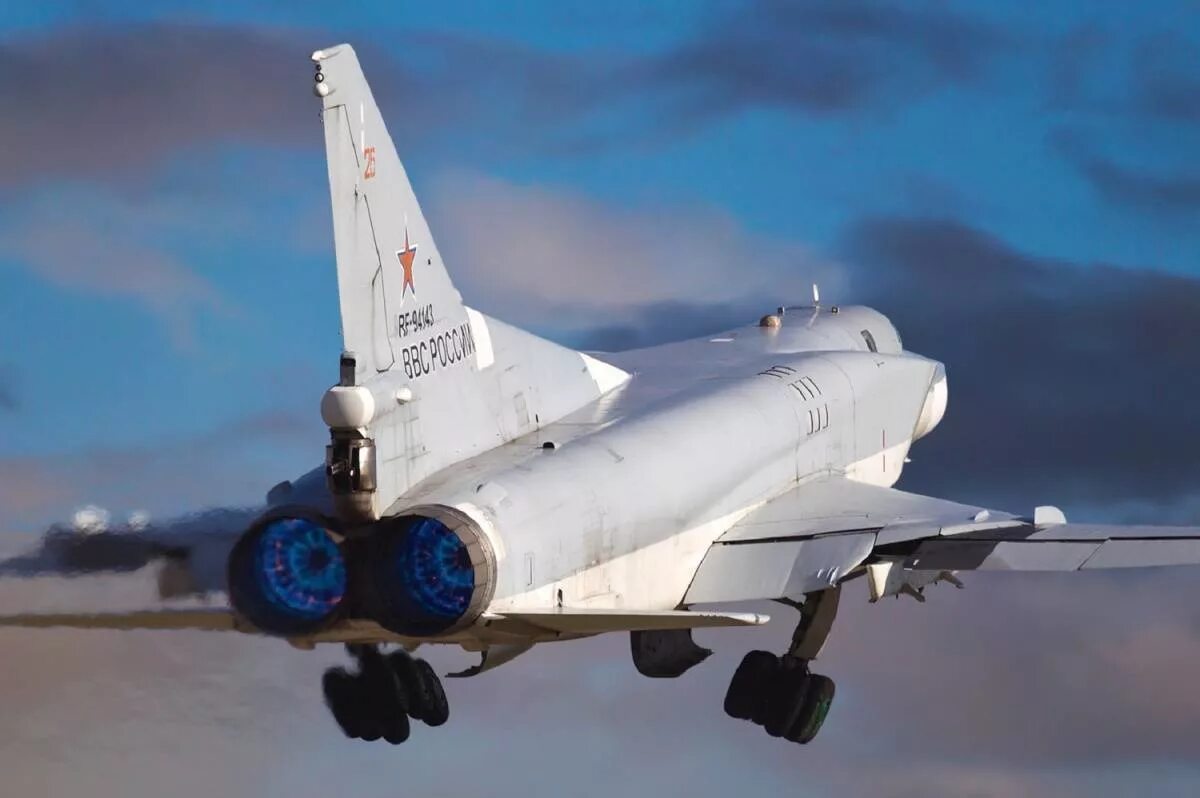 Ту 22 м3 сколько экипаж