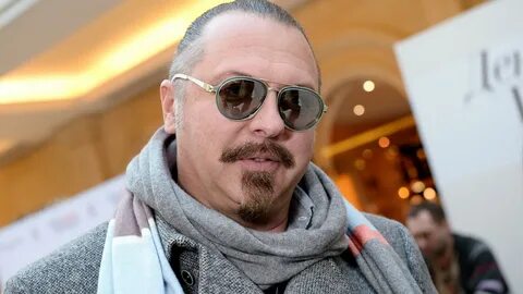 Режиссер сейчас