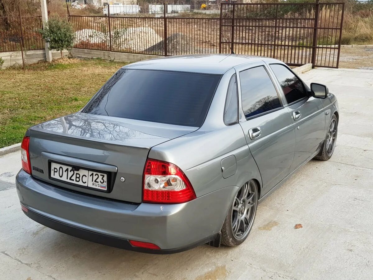 Приора седан цвет кварц. Приора цвет платина. Приора цвет кварц. Приора кварц 630 седан. Лада приора 2 седан кварц.