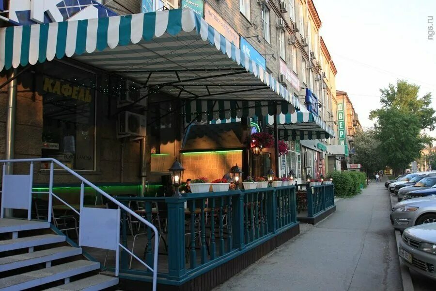 Паблике в пабе. Public pub. Паблик бар иркутск. Паблик паб новосибирск меню. Public pub новосибирск меню.