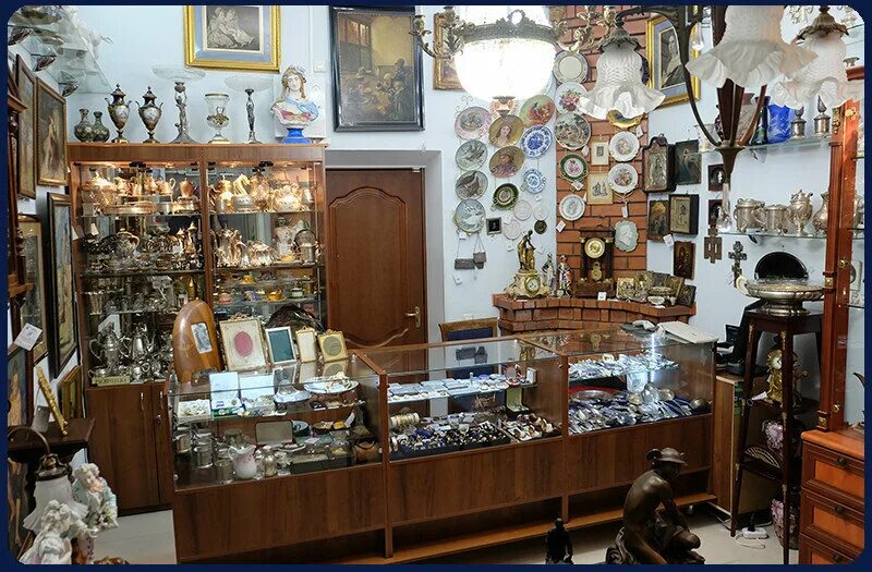 Сувенирные магазины ссср. Тверские сувениры тверь. Антиквариат ставрополь. Спортивный магазин ссср. Магазин советских сувениров.