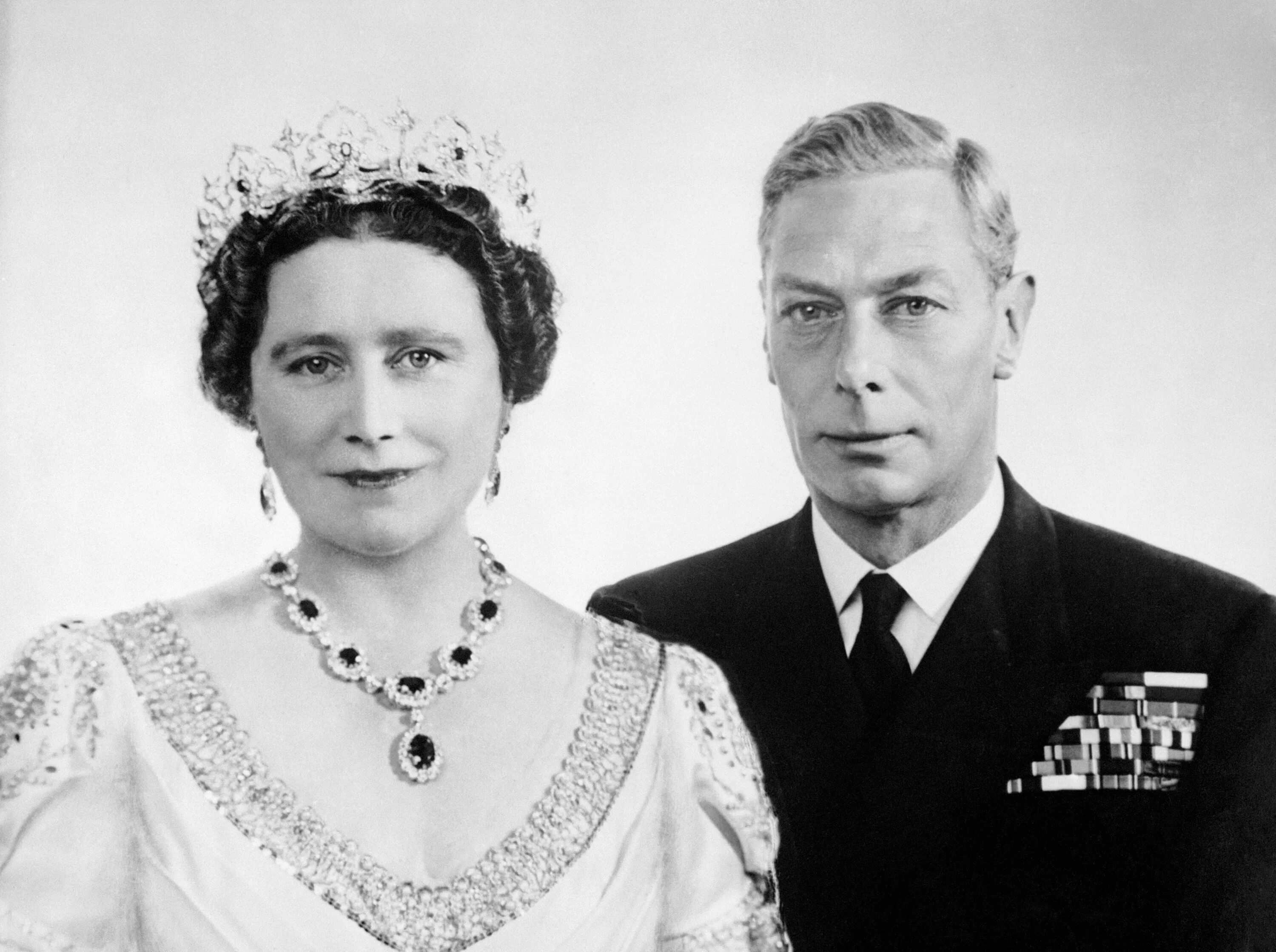 Георг 6 Король Англии. Жена Георга 6 короля Англии. Король Георг 6 с женой. Жена папаши