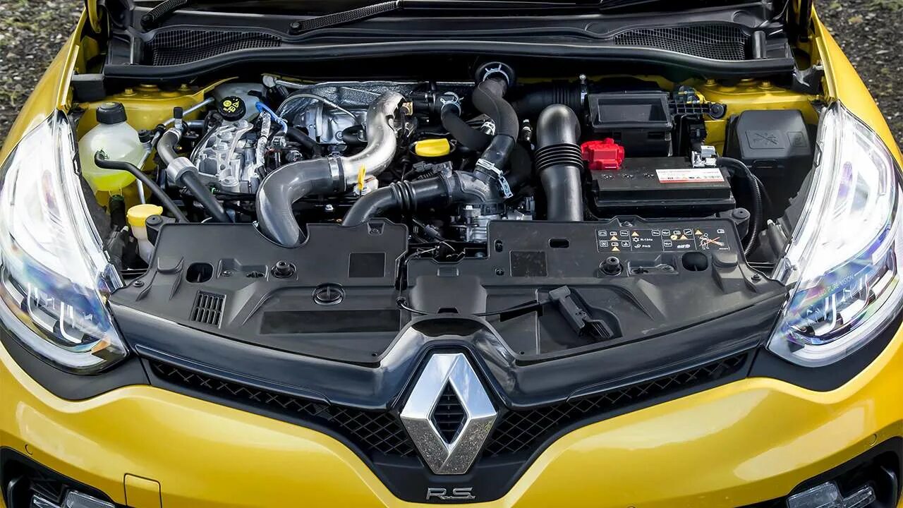 Ремонт двигателя 1.6 рено. Renault Clio RS двигатель. Renault Clio RS 2.0 двигатель. Двигатель Renault Clio RS 1.6. Renault Clio RS 3 под капотом.