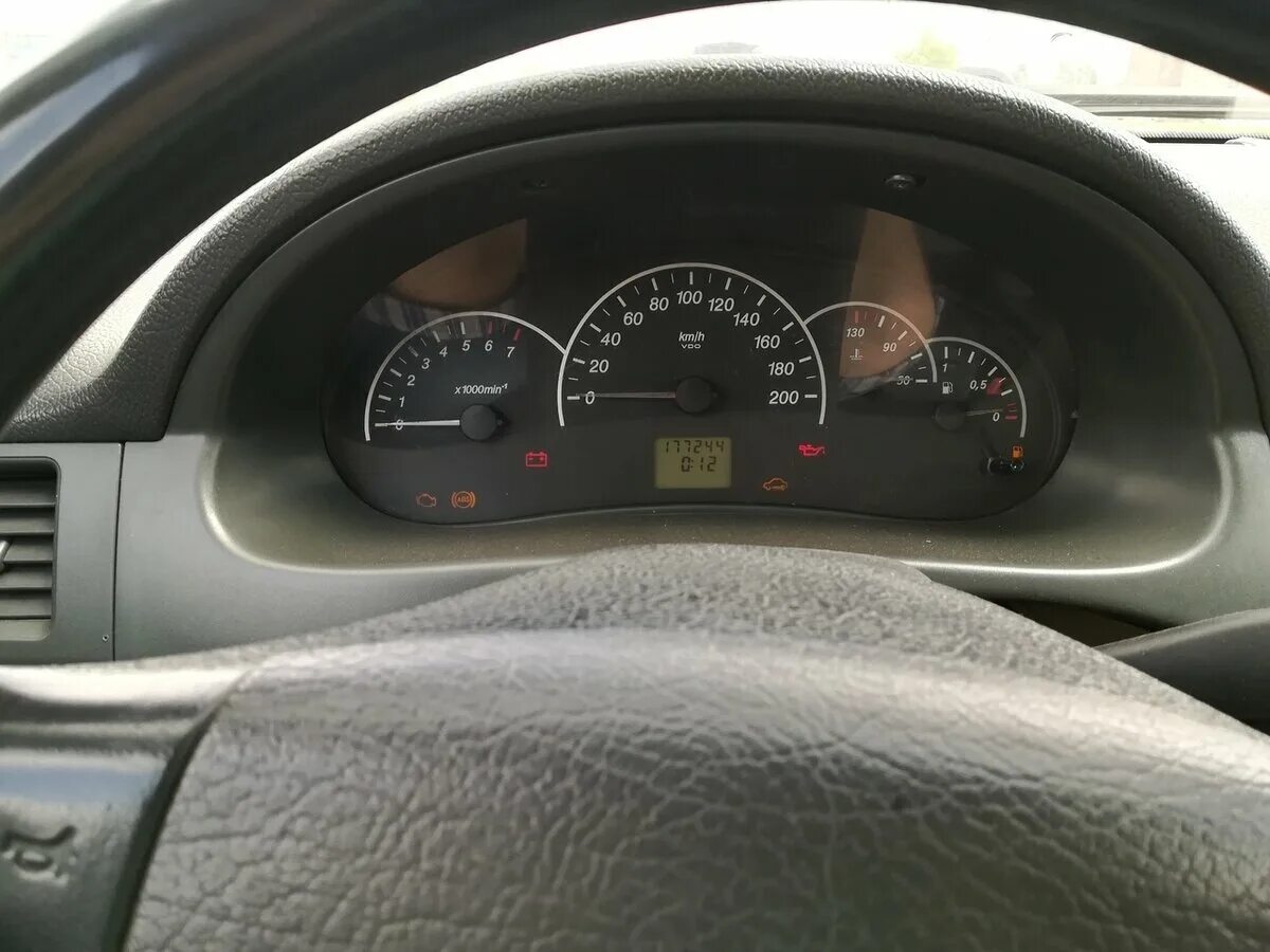 скрутить пробег приора 2. спидометр лада приора хэтчбек. приора пробег 145000. одометр приора. приора с пробегом.