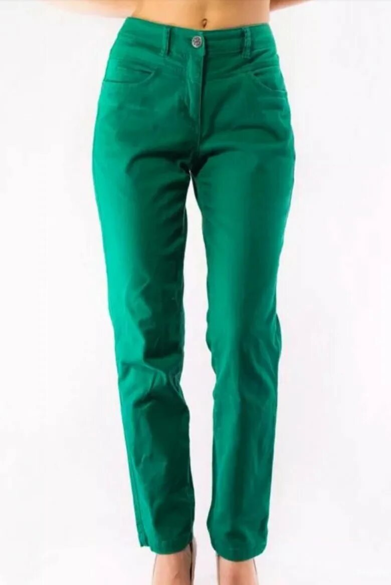 Джинса зеленая купить. Женские брюки зеленые 2022 Tara Jarmon. Marks Spencer брюки женские зеленые 03264134. Зеленые джинсы.