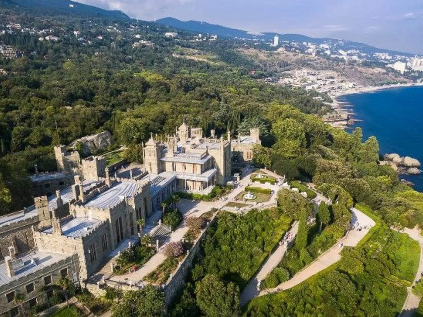 Ялта тур. Воронцовский дворец ялта. алупка крым. крым юбк алупка. крым (ялта, алупка, алушта, кореиз...).
