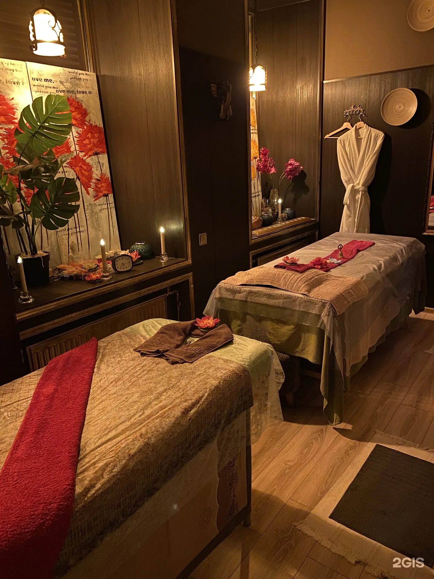 Спа спб московский район. Royal thai песочная набережная. Royal thai беговая. Спа royal thai спб. Салон тайского массажа "royal thai" пушкинская.