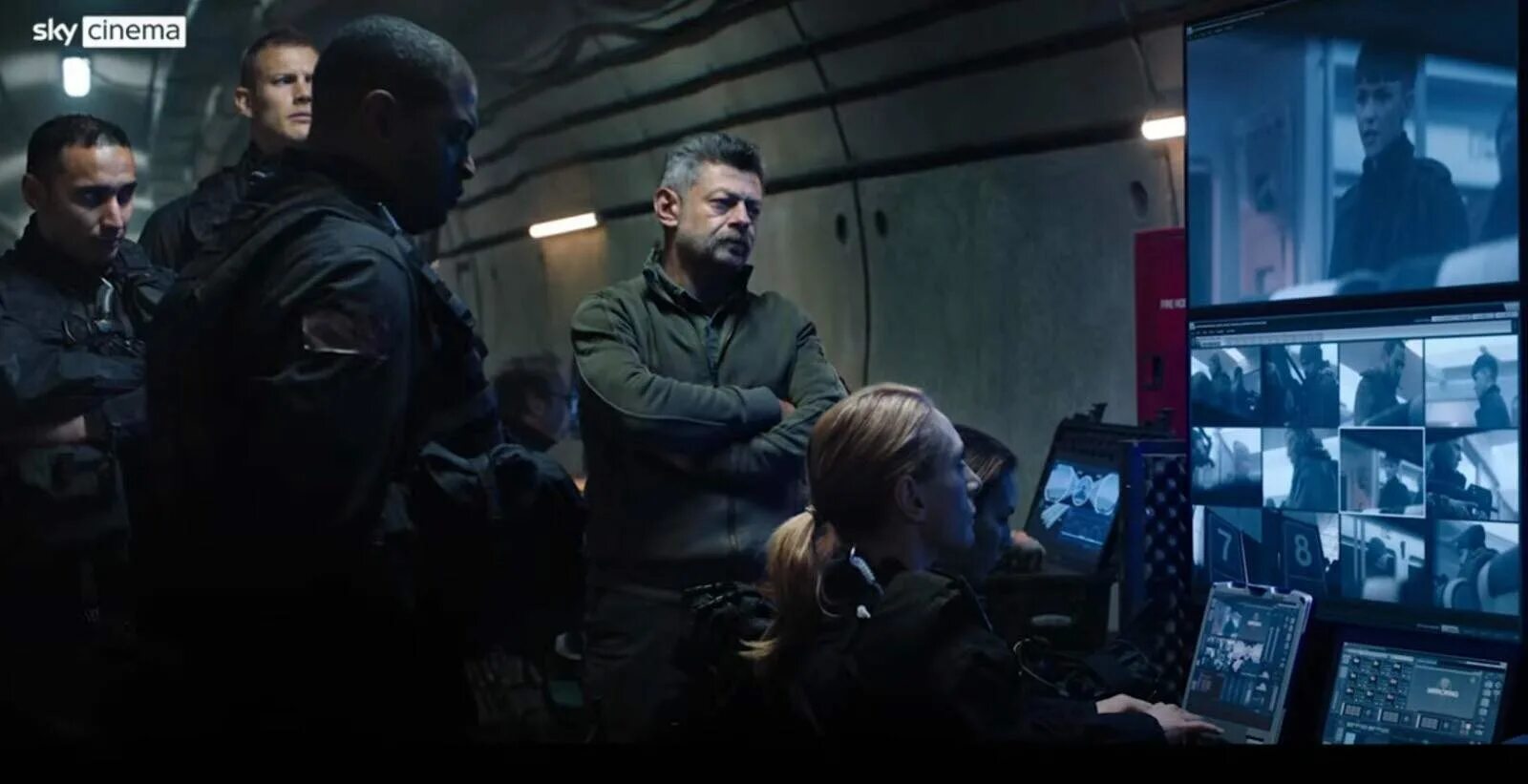 Сигнал тревоги фильм. Спецслужба: сигнал тревоги фильм 2021. Sas. Сигнал тревоги 2021. Спецслужба: сигнал тревоги фильм 2021.