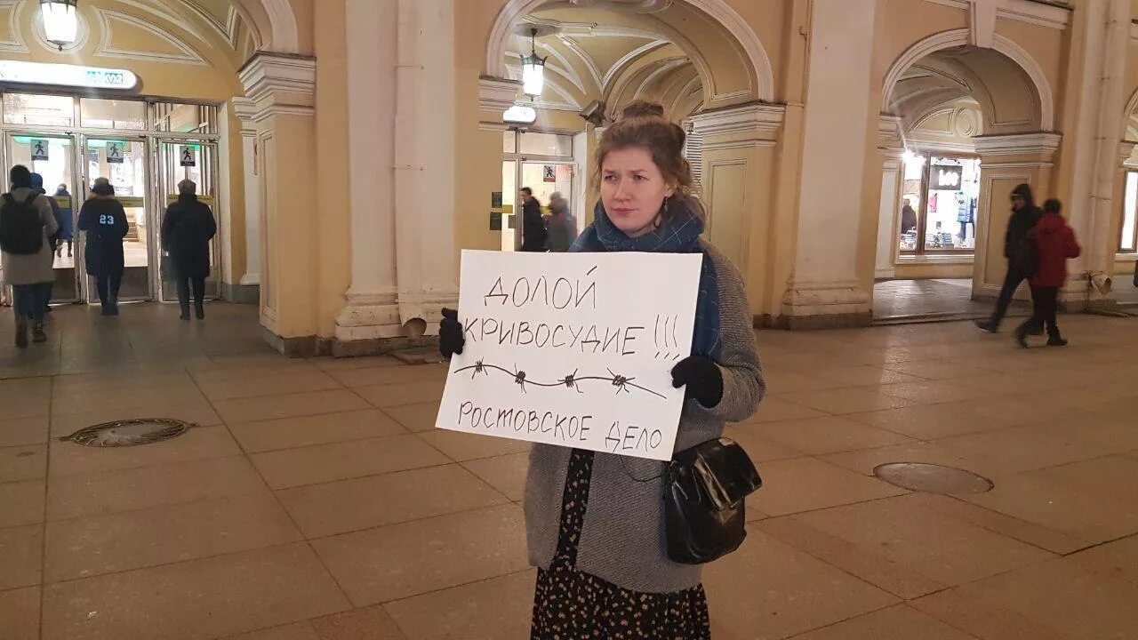 Воронежцы эстонцы москвичи петербуржцы этнический территориальный. Типичная петербурженка. Типичный петербуржец. Современный петербуржец. Типичный питерец.