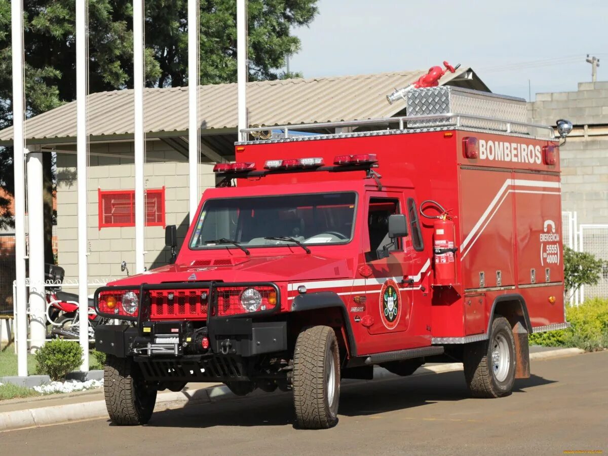 Урал 43202 АЦ-40. Пожарная машина. Пожарный автомобиль. Современная пожарная машина.