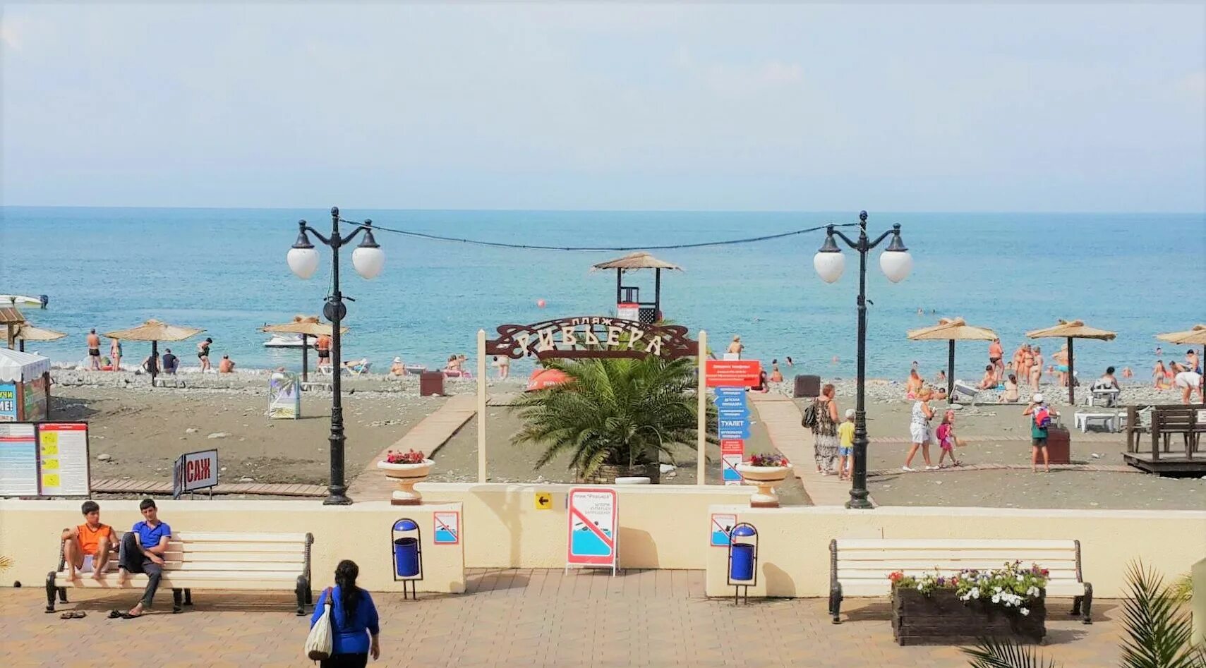 Море сочи 2022. Лазаревское сочи. Выход в моря в сочи. Отель оазис адлер. Гостиница оазис сочи.