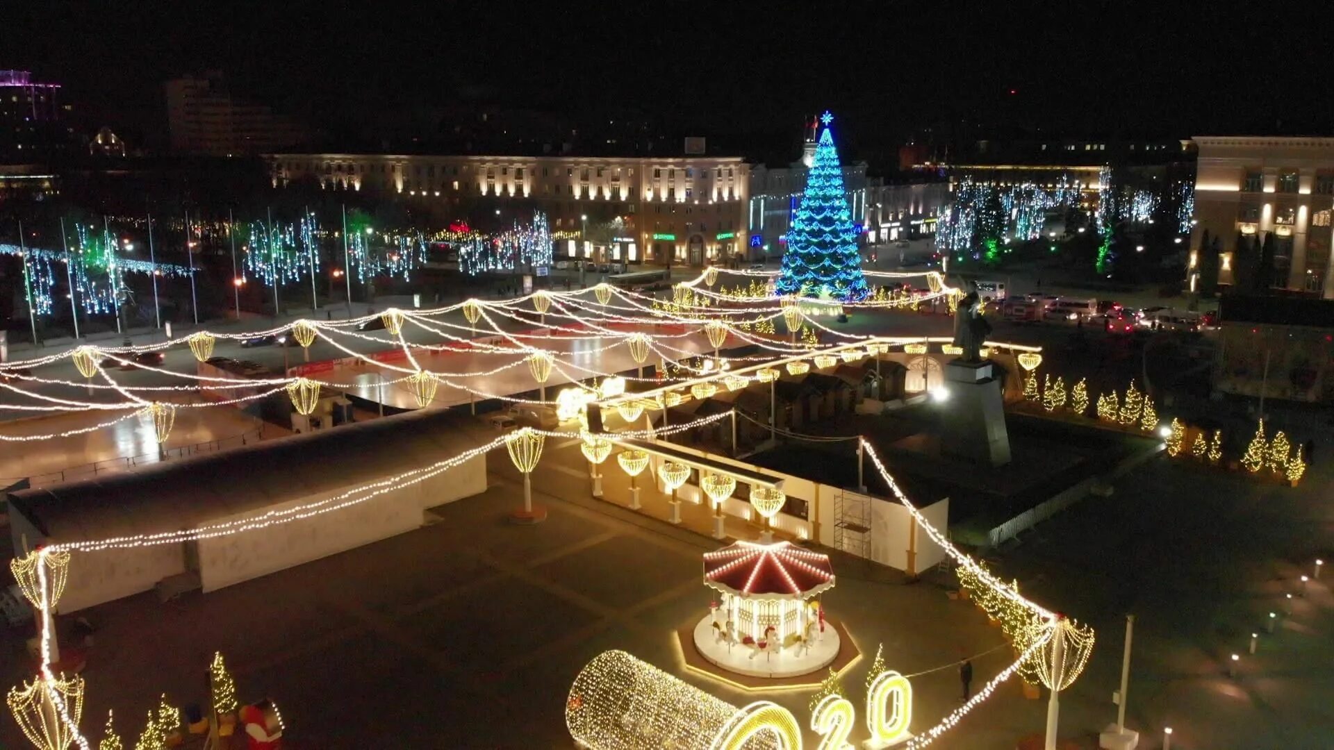 Город воронеж 2020 года. Город воронеж 2020 года. Воронеж фото 2022. Новогодняя площадь воронеж 2021. Воронежская площадь ленина елка 2023.
