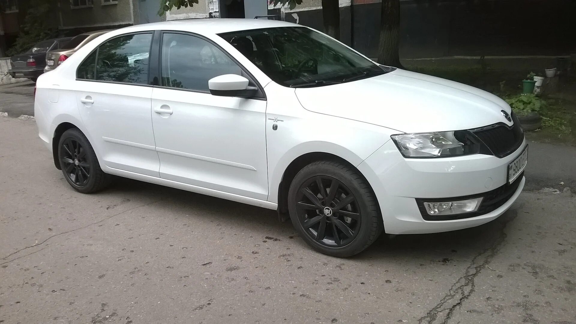 Диски 15 радиус шкода рапид. Диски р16 Шкода Рапид. Диски Skoda Rapid r15. Шкода Рапид колёса р 16. Диски r16 Skoda Rapid Polo.