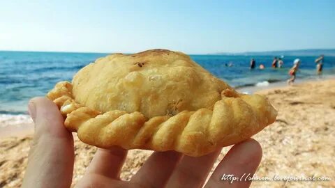 Самосы с фруктами в крыму