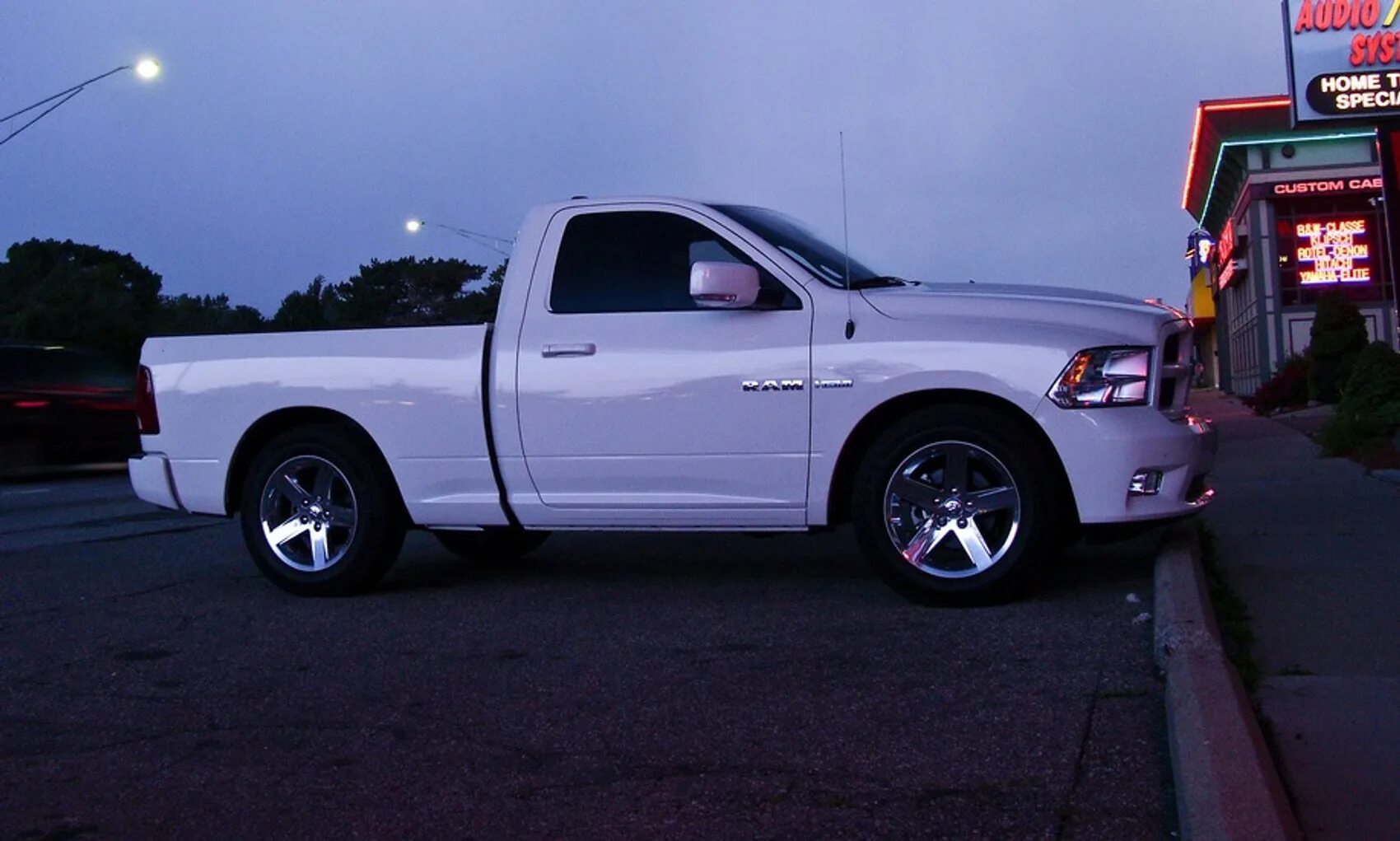 Custom drop. Drop ram 1500. ram 1500 lowering kits 2/3. ram 1500 lowering kits 2/4. ram 1500 drop 2/4.