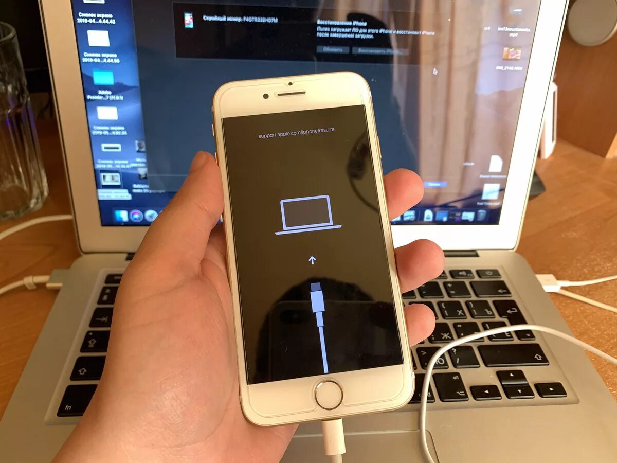 Iphone не включается экран. 5s айфон iphone/restore. Зарядка для айфона. Экран зарядки айфона. Подключиться к айфону с компьютера.