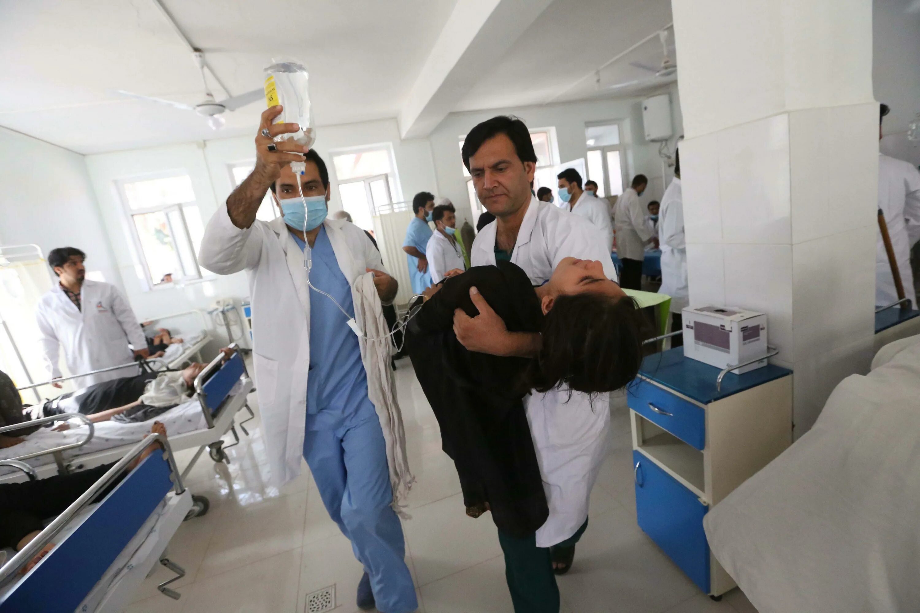 Медики США. Американские врачи в Йемене. Врач оон