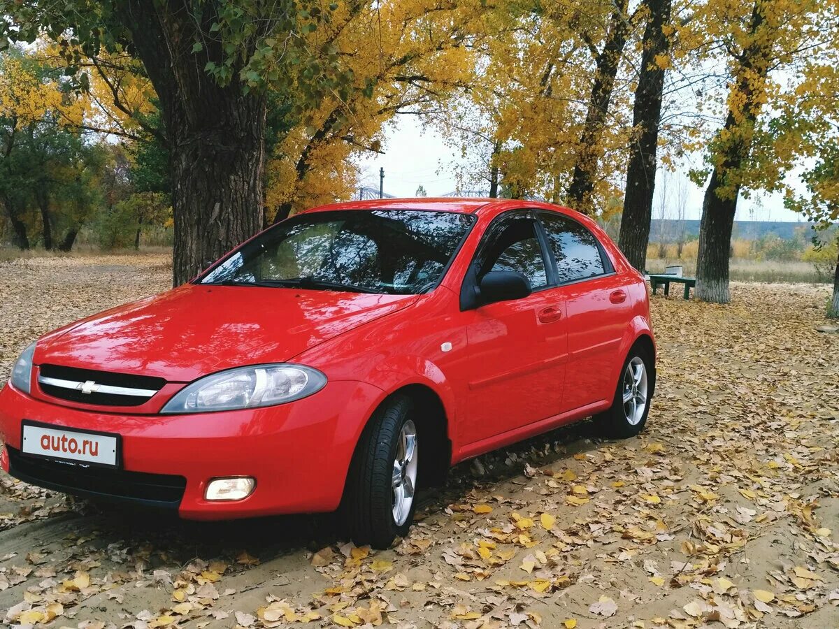 Chevrolet Lacetti 2004. Шевроле Лачетти хэтчбек красная. Шевроле Лачетти хэтчбек 1.4 красный. Chevrolet Lacetti 2009 хэтчбек.