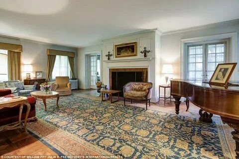 Sale room