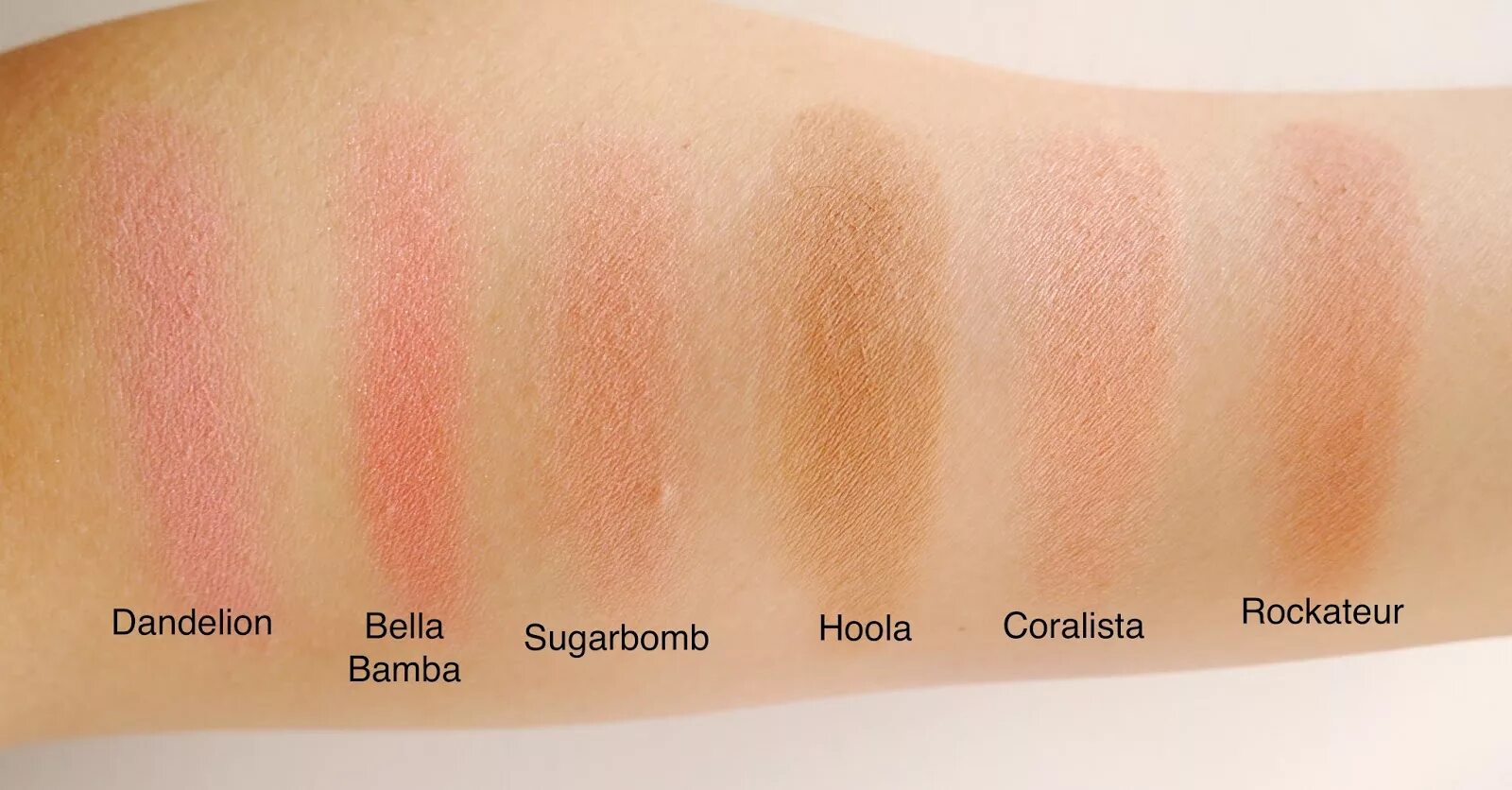 Benefit both. Свотч румяна калифорния бенефит. benefit dandelion свотчи. benefit dallas swatch. бенефит джорджия свотч.