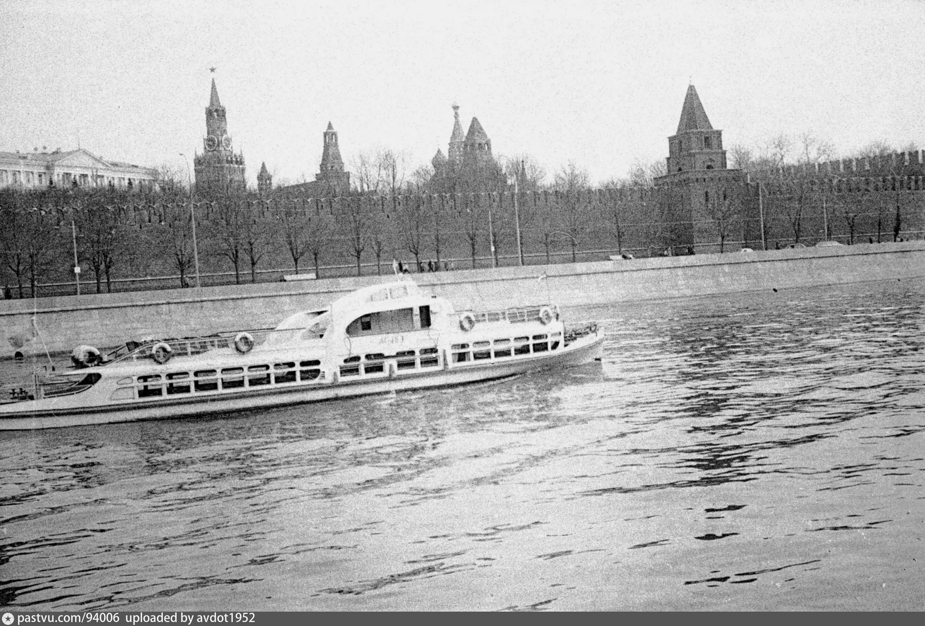 М-183 теплоход. Речной трамвайчик СССР. Теплоход "Москвич" (1948-1966). Речной трамвайчик Москвич 1948.